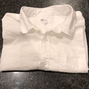 Men’s Large Gap linen-cotton short sleeve shirt.